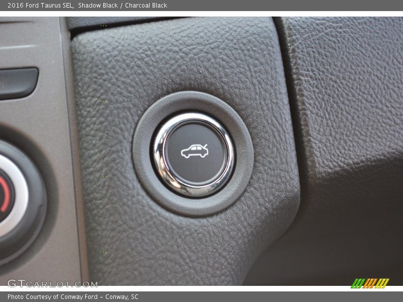 Shadow Black / Charcoal Black 2016 Ford Taurus SEL
