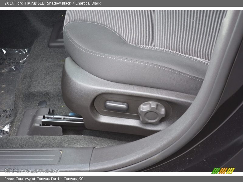Shadow Black / Charcoal Black 2016 Ford Taurus SEL