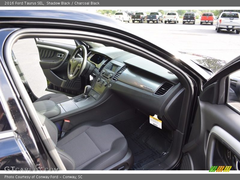 Shadow Black / Charcoal Black 2016 Ford Taurus SEL