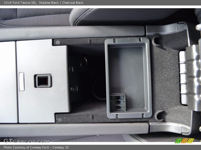 Shadow Black / Charcoal Black 2016 Ford Taurus SEL
