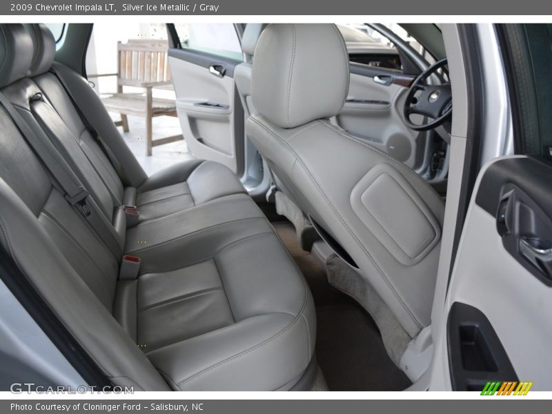 Silver Ice Metallic / Gray 2009 Chevrolet Impala LT
