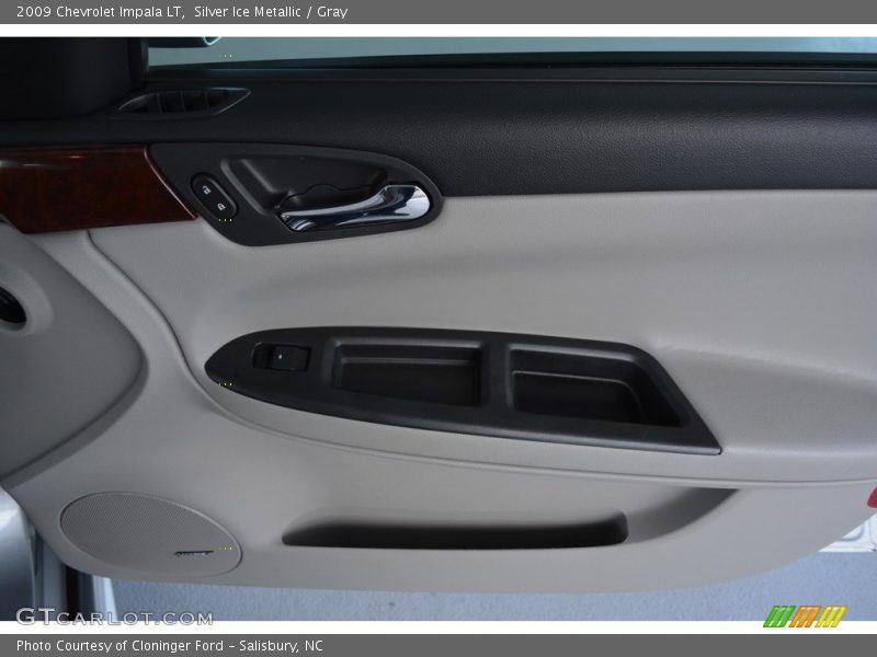Silver Ice Metallic / Gray 2009 Chevrolet Impala LT
