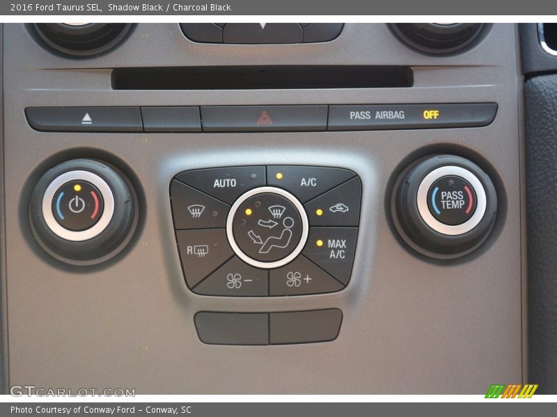 Shadow Black / Charcoal Black 2016 Ford Taurus SEL