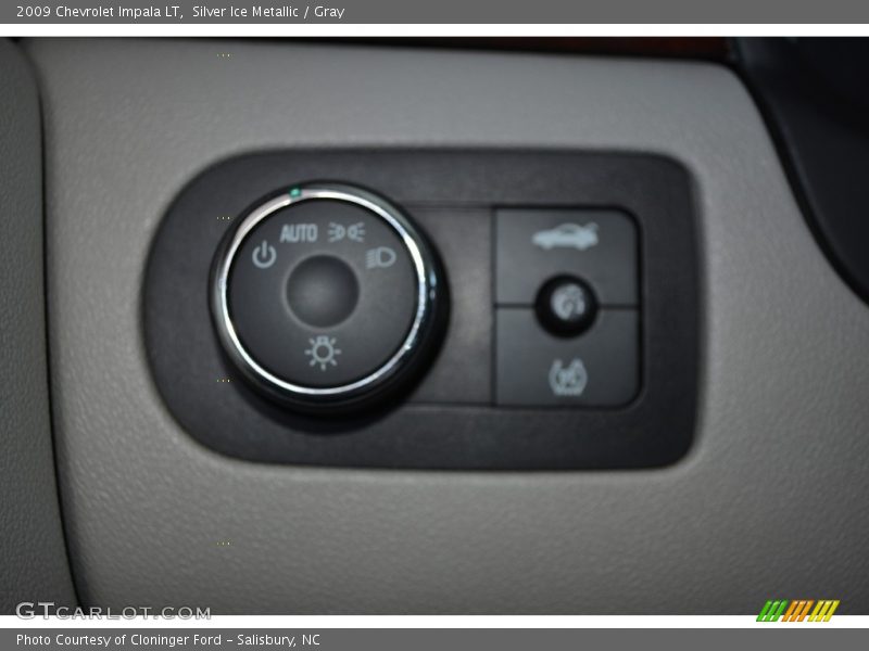 Silver Ice Metallic / Gray 2009 Chevrolet Impala LT