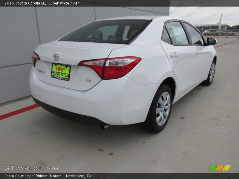 Super White / Ash 2016 Toyota Corolla LE