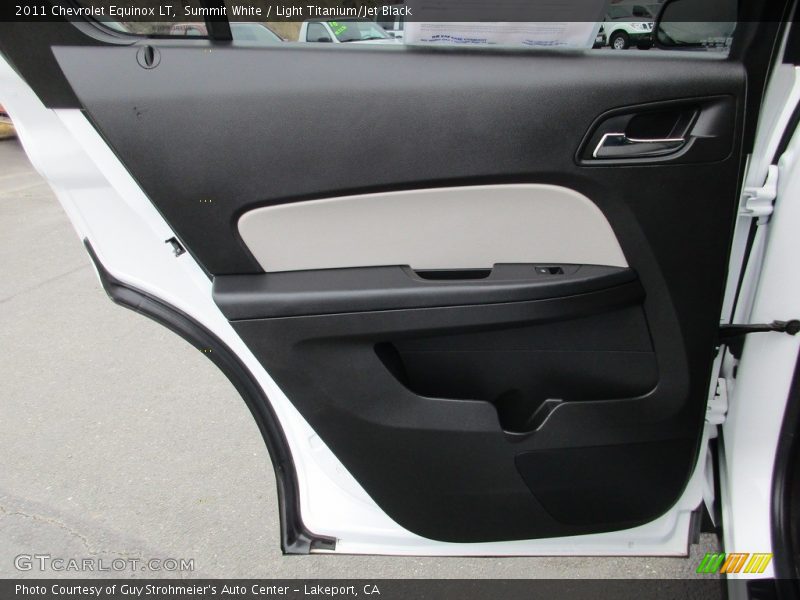 Summit White / Light Titanium/Jet Black 2011 Chevrolet Equinox LT