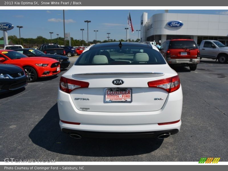 Snow White Pearl / Black 2013 Kia Optima SX