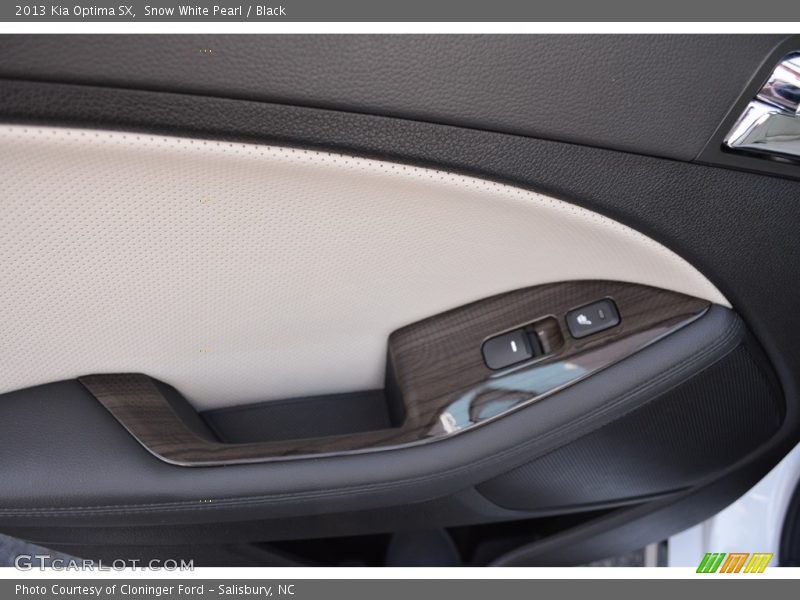 Snow White Pearl / Black 2013 Kia Optima SX