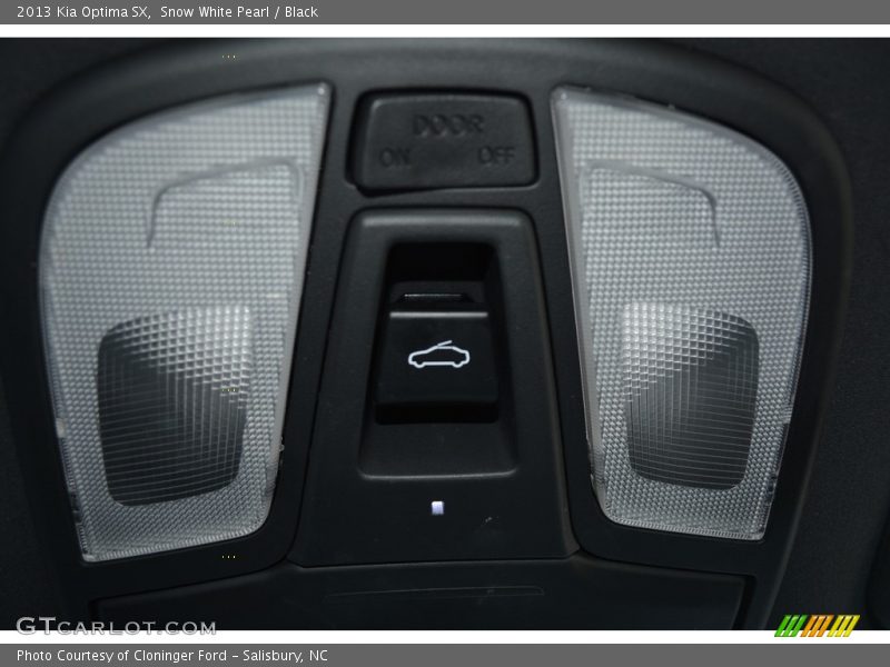 Snow White Pearl / Black 2013 Kia Optima SX