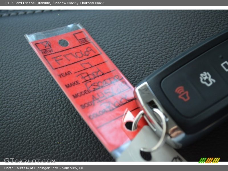 Shadow Black / Charcoal Black 2017 Ford Escape Titanium