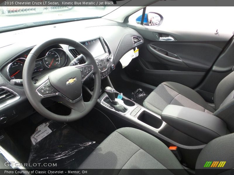 Kinetic Blue Metallic / Jet Black 2016 Chevrolet Cruze LT Sedan