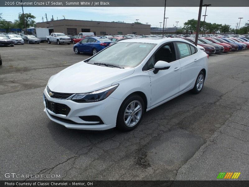 Summit White / Jet Black 2016 Chevrolet Cruze LT Sedan