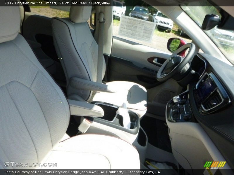 Velvet Red Pearl / Black/Alloy 2017 Chrysler Pacifica Limited