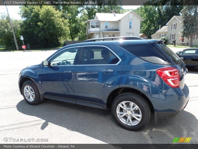 Patriot Blue Metallic / Jet Black 2017 Chevrolet Equinox LT AWD
