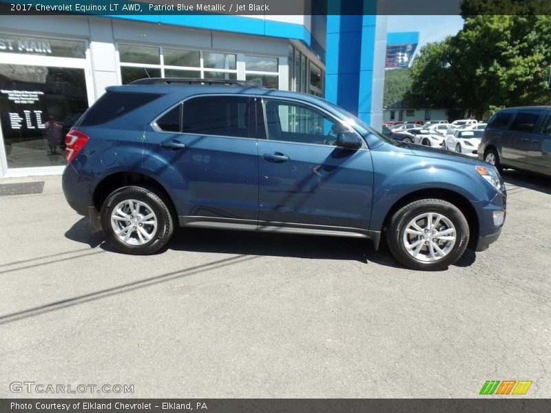 Patriot Blue Metallic / Jet Black 2017 Chevrolet Equinox LT AWD