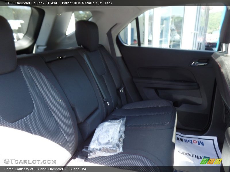 Patriot Blue Metallic / Jet Black 2017 Chevrolet Equinox LT AWD