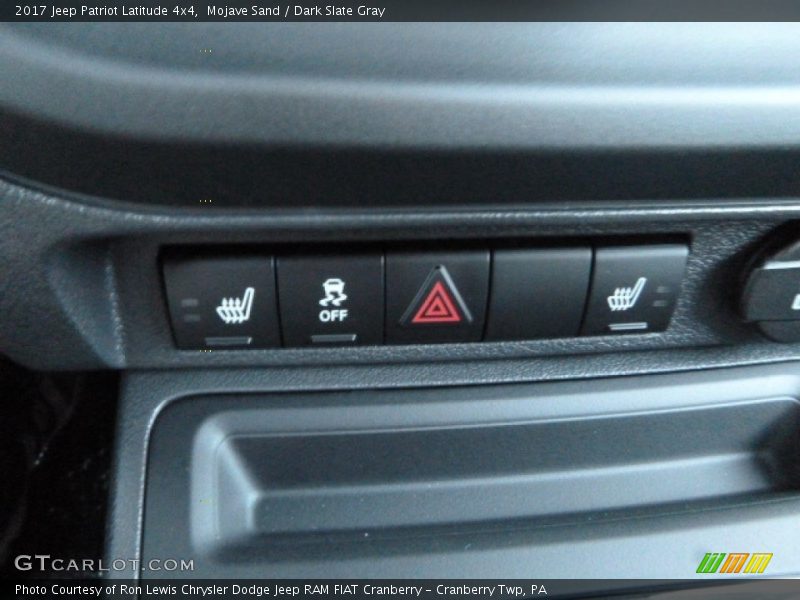 Mojave Sand / Dark Slate Gray 2017 Jeep Patriot Latitude 4x4