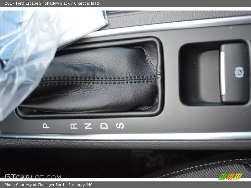 Shadow Black / Charcoal Black 2017 Ford Escape S