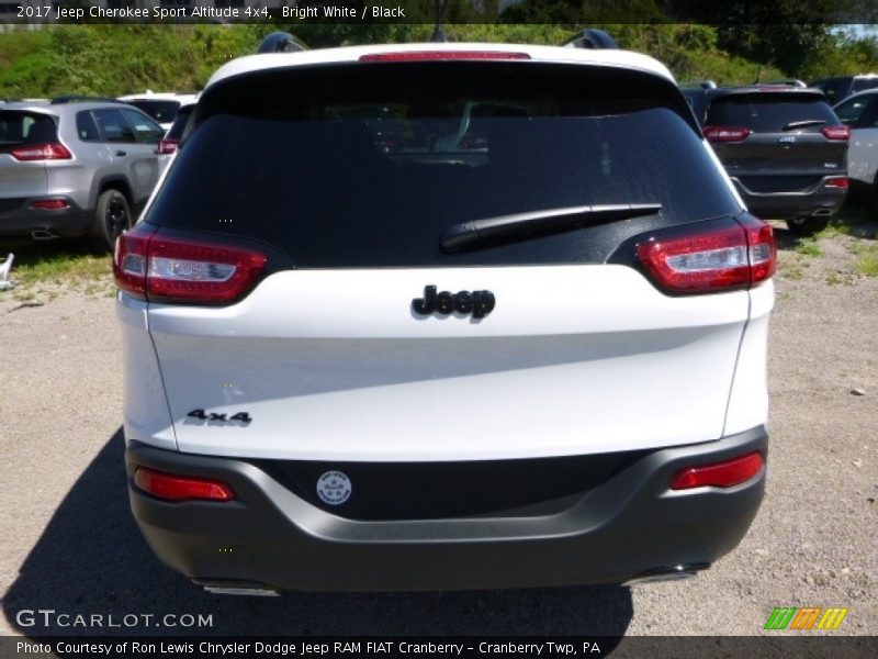 Bright White / Black 2017 Jeep Cherokee Sport Altitude 4x4