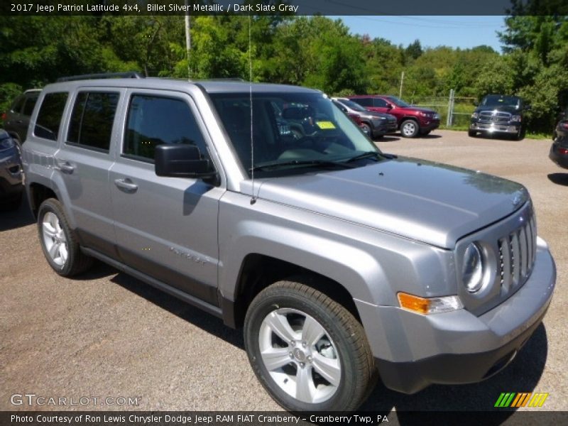 Front 3/4 View of 2017 Patriot Latitude 4x4