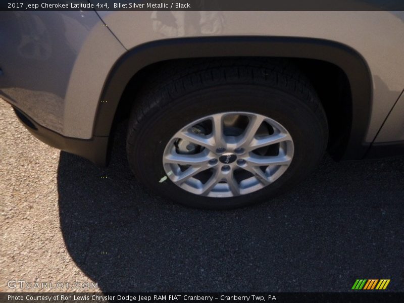 Billet Silver Metallic / Black 2017 Jeep Cherokee Latitude 4x4