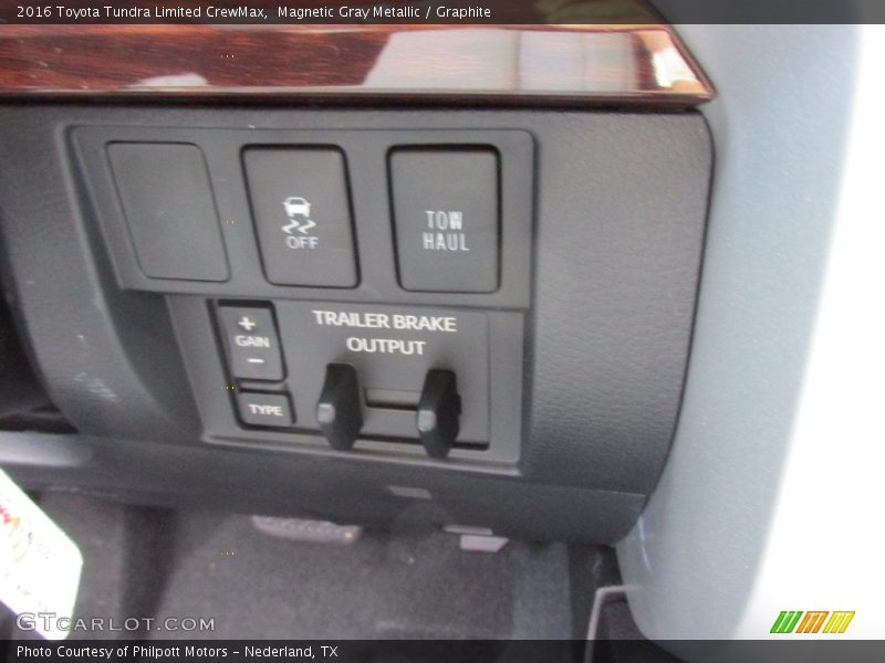 Magnetic Gray Metallic / Graphite 2016 Toyota Tundra Limited CrewMax