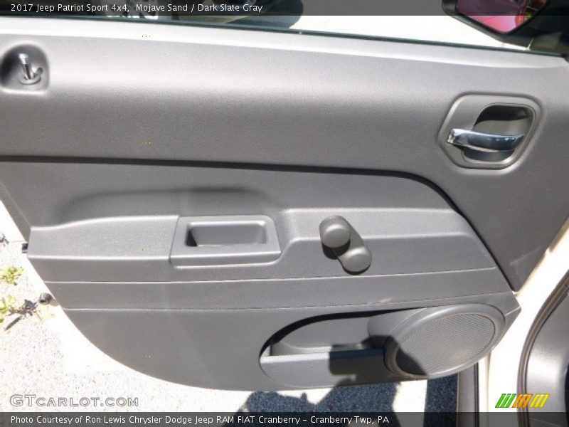 Mojave Sand / Dark Slate Gray 2017 Jeep Patriot Sport 4x4
