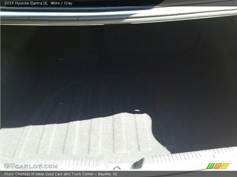 White / Gray 2016 Hyundai Elantra SE