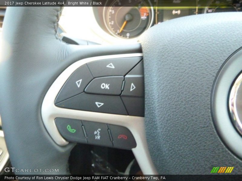 Bright White / Black 2017 Jeep Cherokee Latitude 4x4