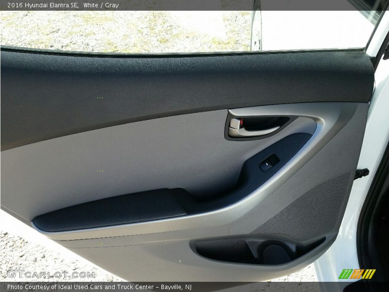 White / Gray 2016 Hyundai Elantra SE