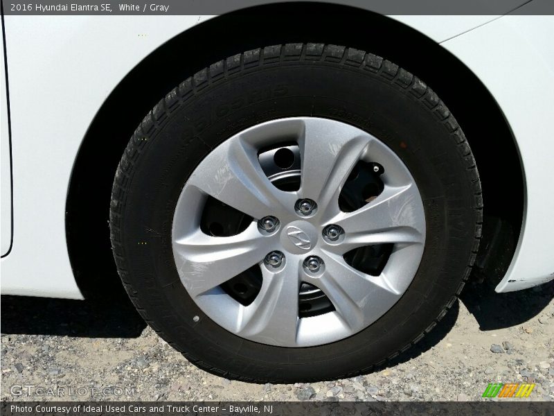 White / Gray 2016 Hyundai Elantra SE