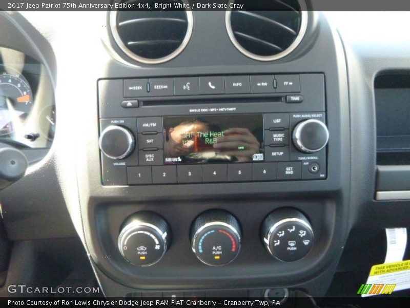 Bright White / Dark Slate Gray 2017 Jeep Patriot 75th Anniversary Edition 4x4