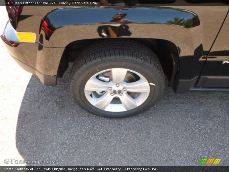 Black / Dark Slate Gray 2017 Jeep Patriot Latitude 4x4
