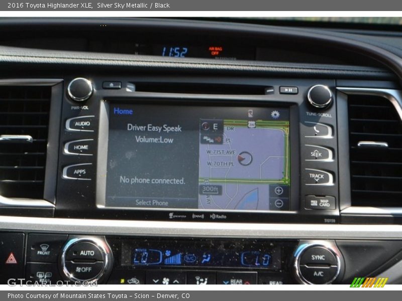 Silver Sky Metallic / Black 2016 Toyota Highlander XLE