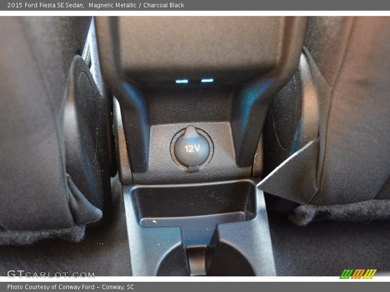 Magnetic Metallic / Charcoal Black 2015 Ford Fiesta SE Sedan