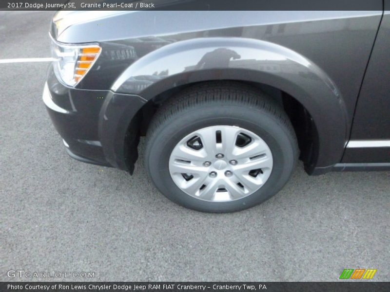 Granite Pearl-Coat / Black 2017 Dodge Journey SE