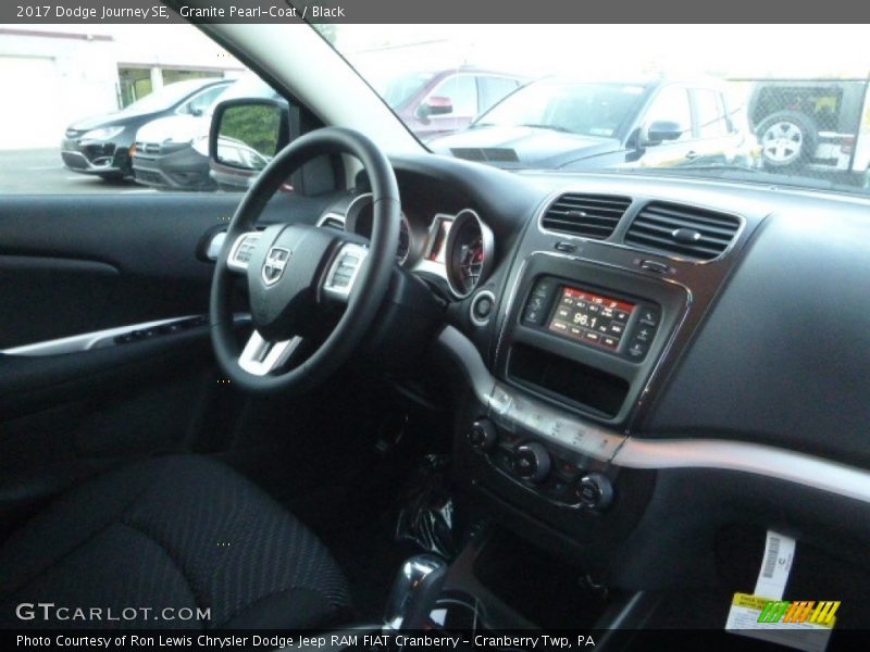 Granite Pearl-Coat / Black 2017 Dodge Journey SE
