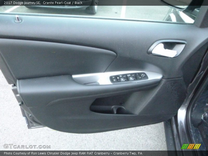 Granite Pearl-Coat / Black 2017 Dodge Journey SE