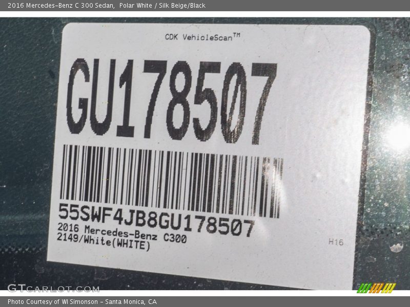 Polar White / Silk Beige/Black 2016 Mercedes-Benz C 300 Sedan
