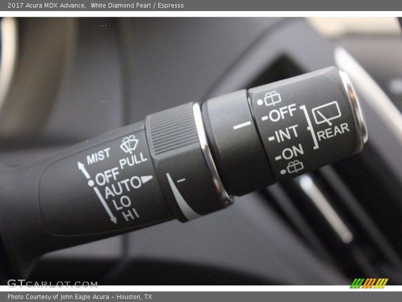 White Diamond Pearl / Espresso 2017 Acura MDX Advance