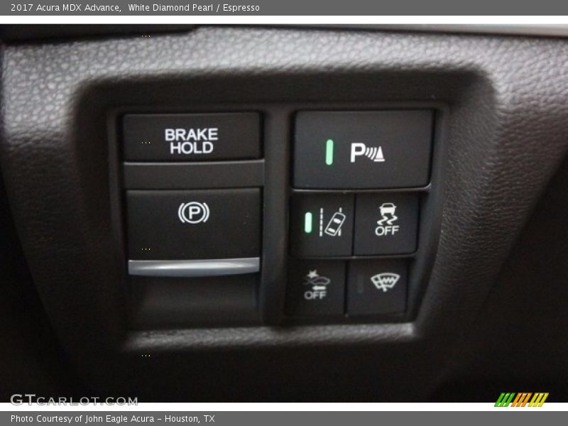 White Diamond Pearl / Espresso 2017 Acura MDX Advance