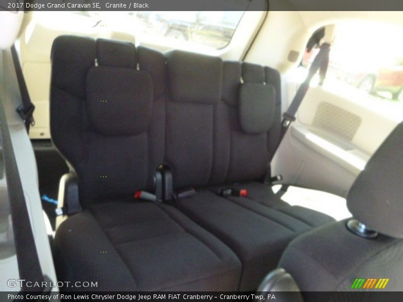 Granite / Black 2017 Dodge Grand Caravan SE