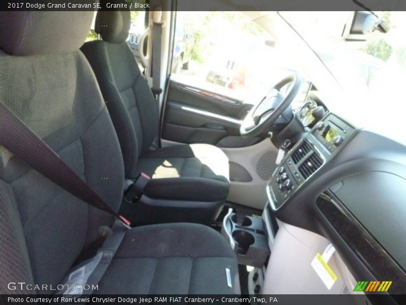 Granite / Black 2017 Dodge Grand Caravan SE