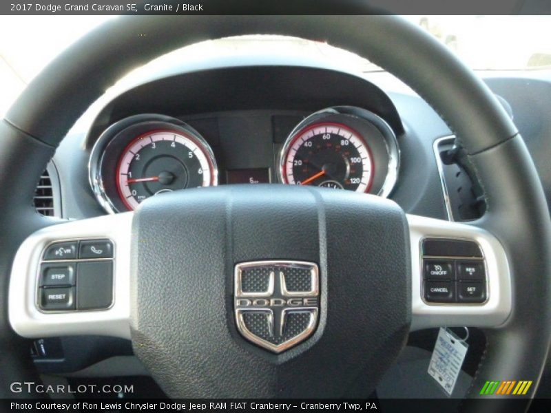 Granite / Black 2017 Dodge Grand Caravan SE