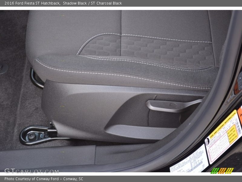 Shadow Black / ST Charcoal Black 2016 Ford Fiesta ST Hatchback