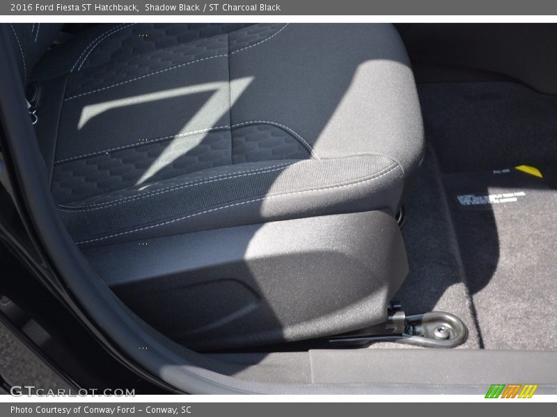 Shadow Black / ST Charcoal Black 2016 Ford Fiesta ST Hatchback