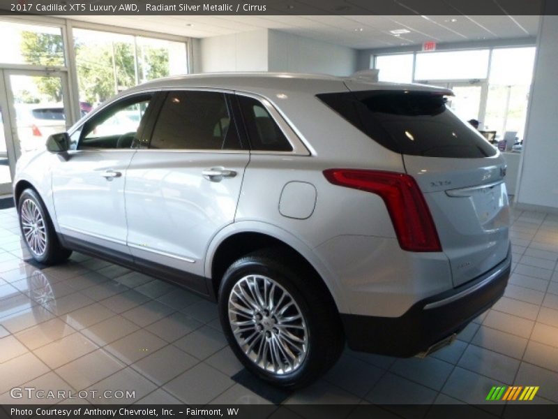 Radiant Silver Metallic / Cirrus 2017 Cadillac XT5 Luxury AWD