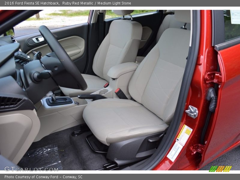  2016 Fiesta SE Hatchback Medium Light Stone Interior