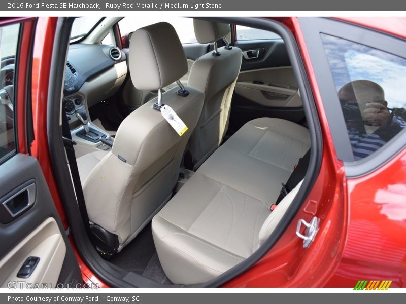 Ruby Red Metallic / Medium Light Stone 2016 Ford Fiesta SE Hatchback