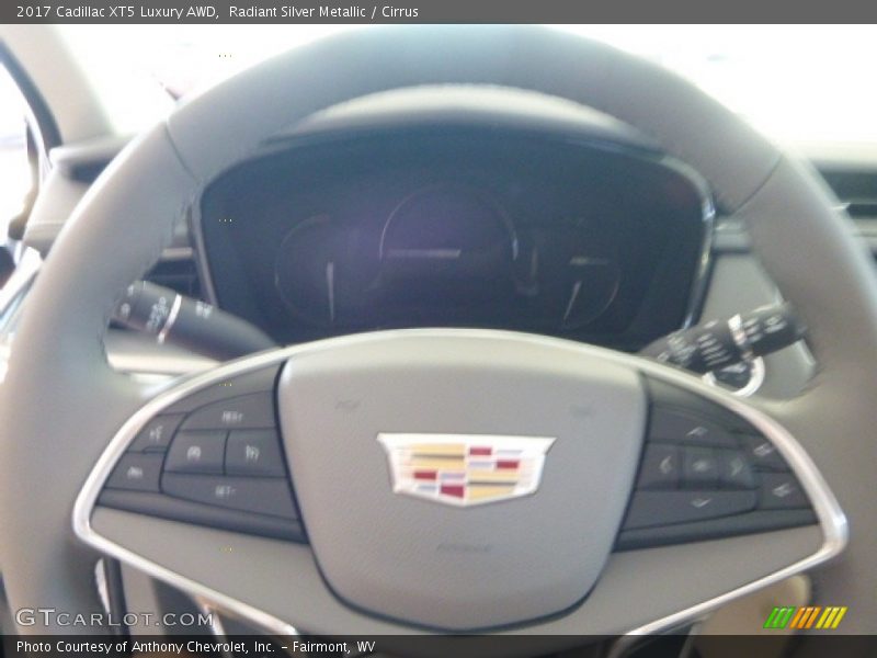Radiant Silver Metallic / Cirrus 2017 Cadillac XT5 Luxury AWD